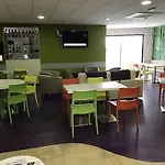 Ibis Styles Sur Lot 3*