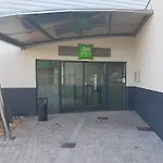 Ibis Styles Sur Lot فندق