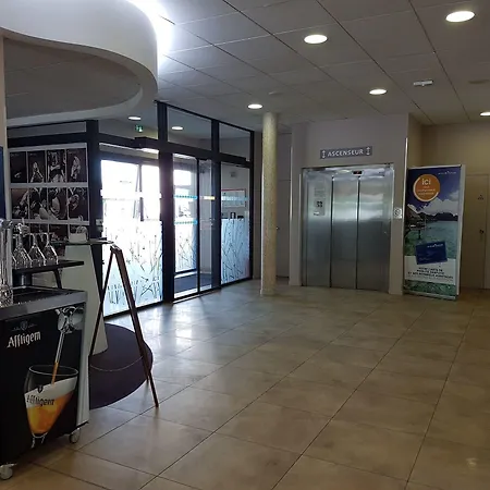 Ibis Styles Sur Lot 3* 빌뇌브-쉬르-로트