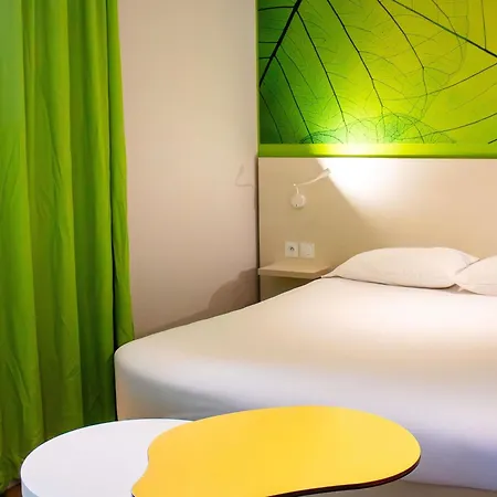 Ibis Styles Sur Lot 3* וילנב-סור-לו