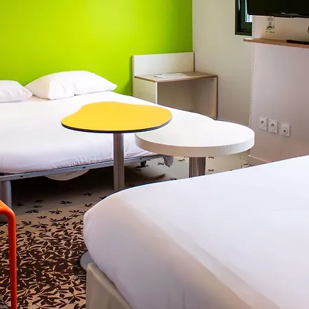 Ibis Styles Sur Lot Szálloda