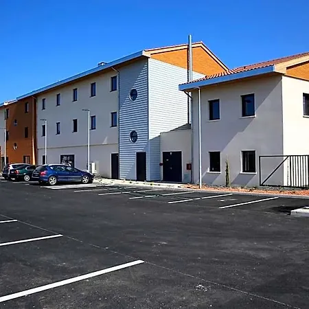 Ibis Styles Sur Lot
