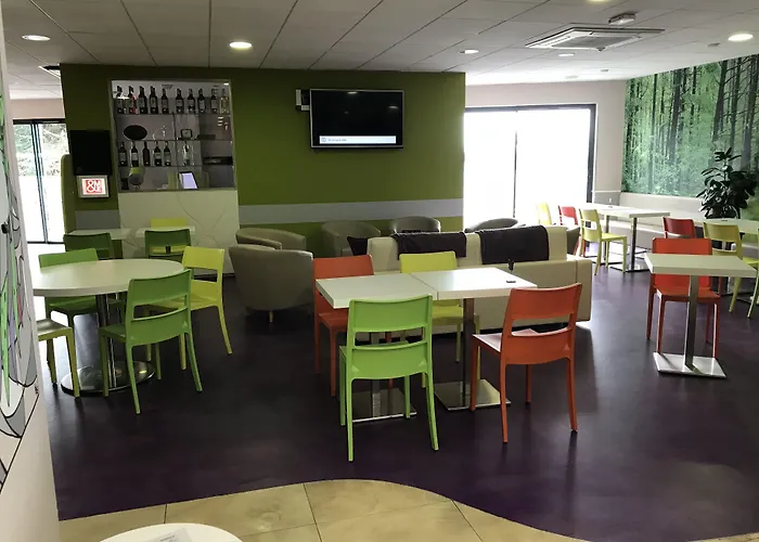 Ibis Styles Sur Lot 3*