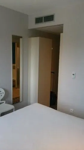 Ibis Styles Sur Lot מלון וילנב-סור-לו